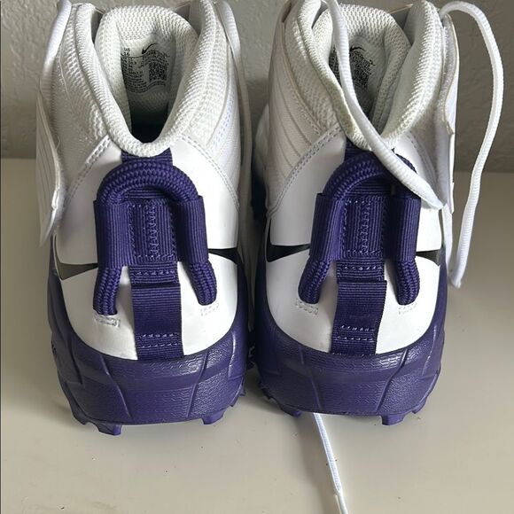 Nike White and Purple Men's Cleats - Picture 6 of 8